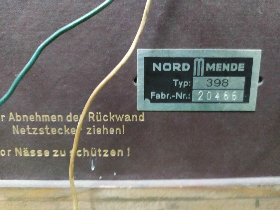 Radio vechi Nordmende 398 (Germania, 1949/1950) – pentru colecționari