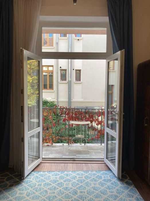 Дава се под наем Двустаен апартамент в София, Център - 80 кв.м за 847.62 € - Снимка #9