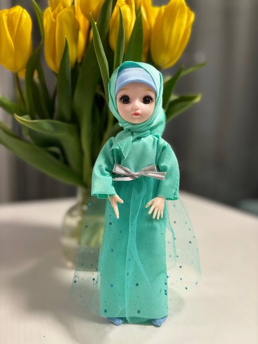 Кукла в мусульманском костюме