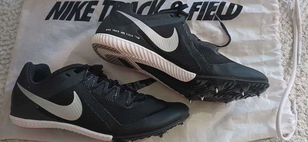 Шпайкове Nike Rival Multi за лека атлетика