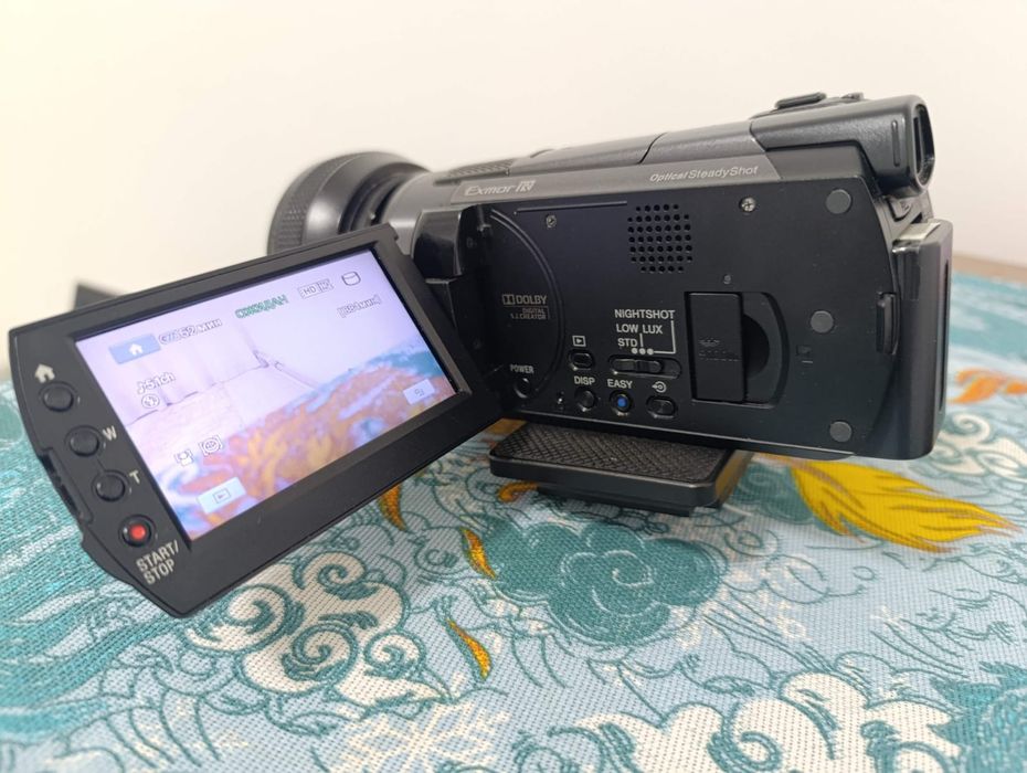 Видеокамера в отлмчном состоянии