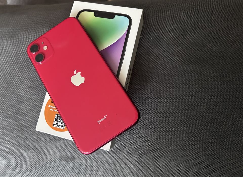 Vand iphone 11,red,impecabil