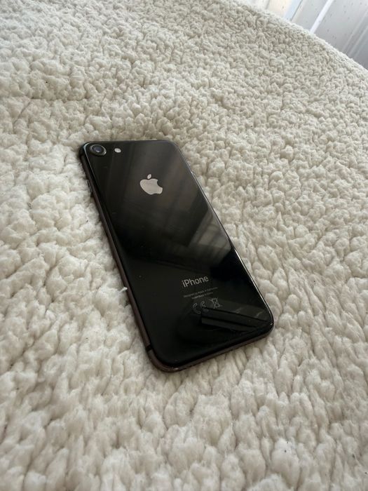 iPhone 8 128GB Space gray