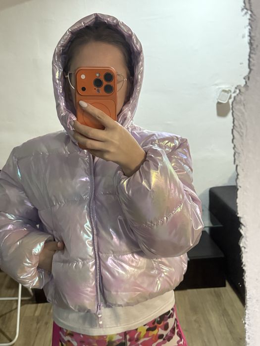 Geaca holografica noua