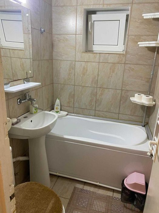 Inchiriez apartament 2 camere, Marasesti