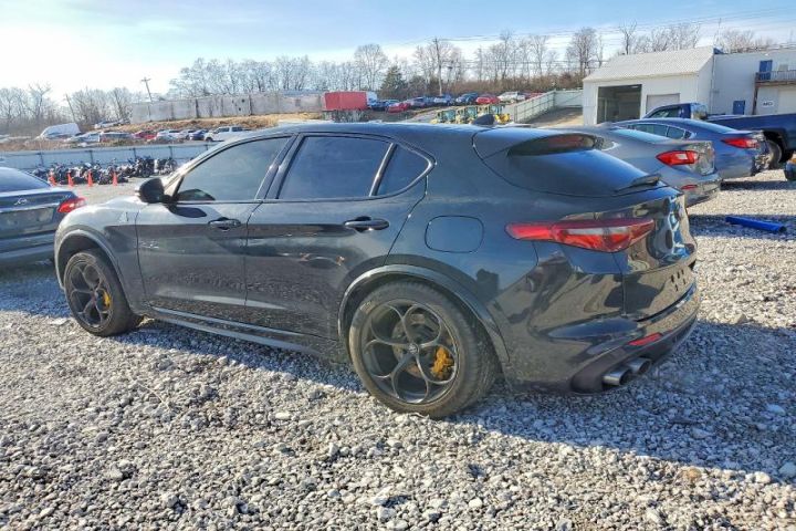 Dezmembrez Alfa Romeo Stelvio 949