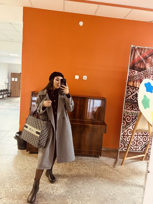 Женские одежды пальто шуба