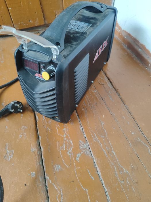 Сварочный аппарат,сварка