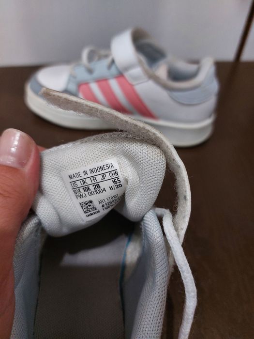 Маратонки Адидас 28 номер