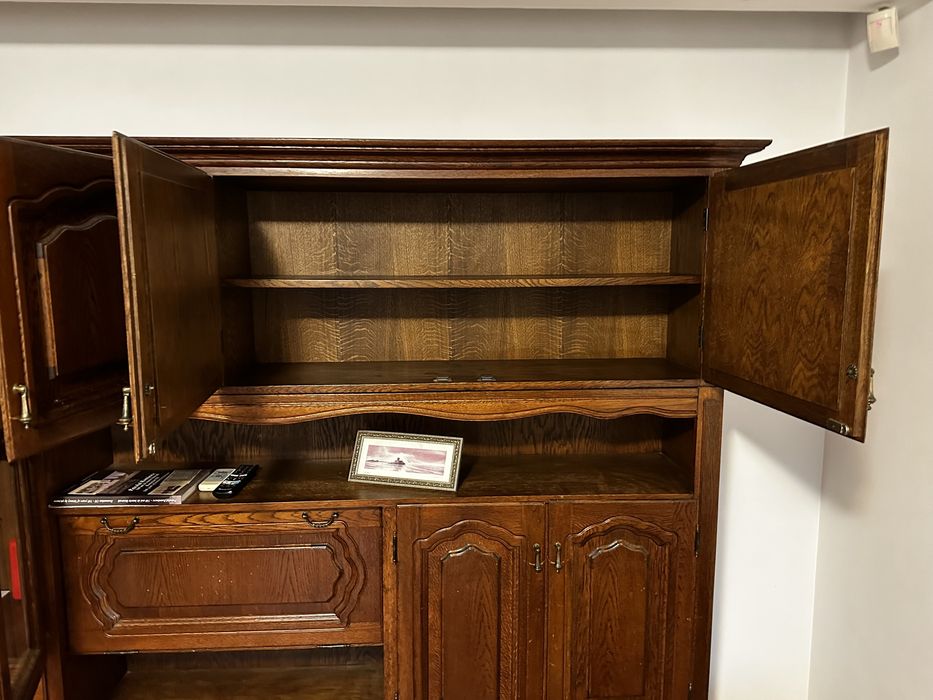 Biblioteca interbelica lemn masiv, Cartier Tineretului