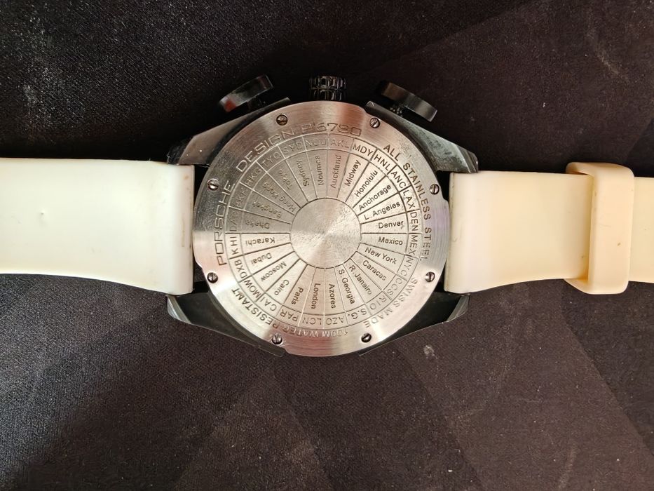 Часовник Porsche design, спортен, кварцов