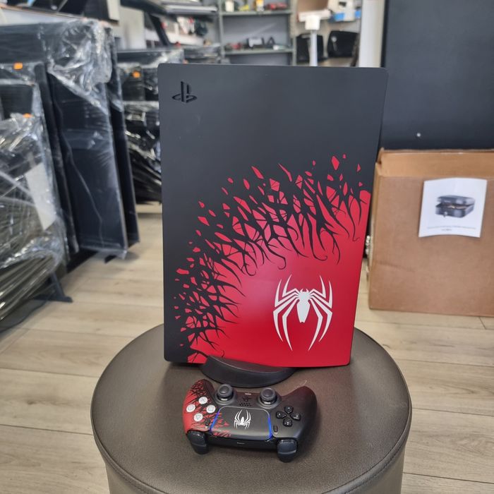 Amanet F28: Consola Sony PlayStation PS5 Disk Spiderman Edition
