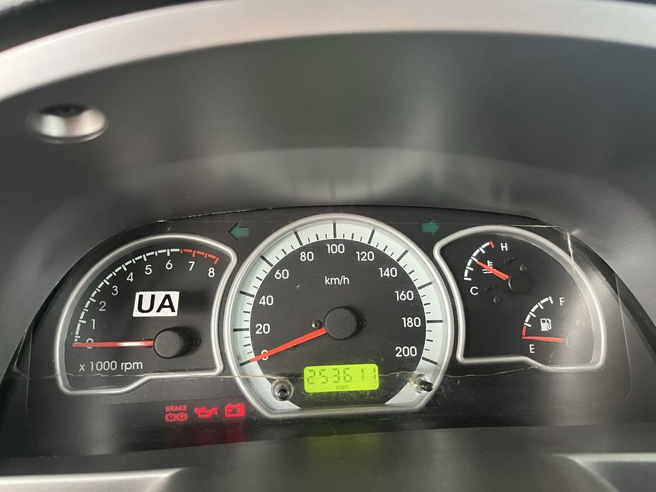 Nexia 2lyuks moshinadi sotiladi.