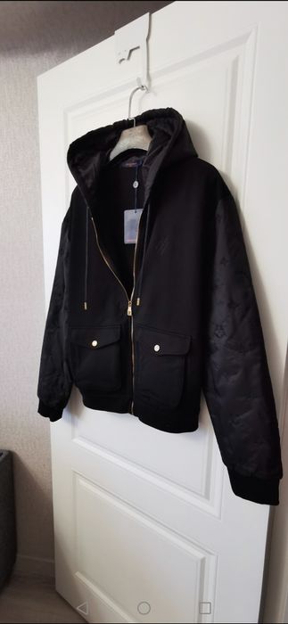 Louis Vuitton зипхуди мужское