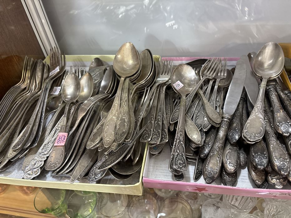 Продам мельхиор столовый