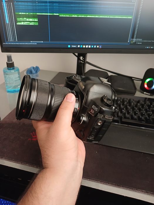 Canon EOS 5D Mark IV Original sotiladi!
