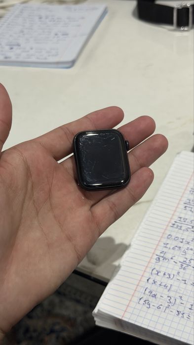 Apple watch se 44мм
