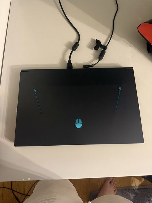 Продаётся игровой ноутбук  Thunderobot 911S
