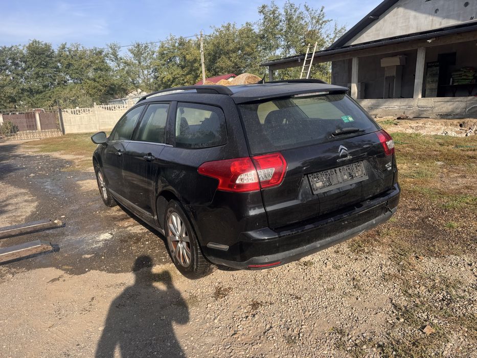 Dezmembrez Citroen C5 1.6Ehdi