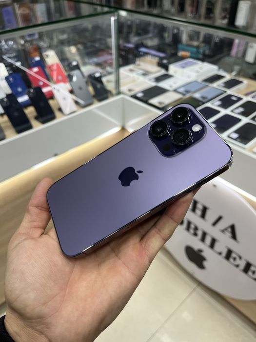 iphone 14 pro.        .