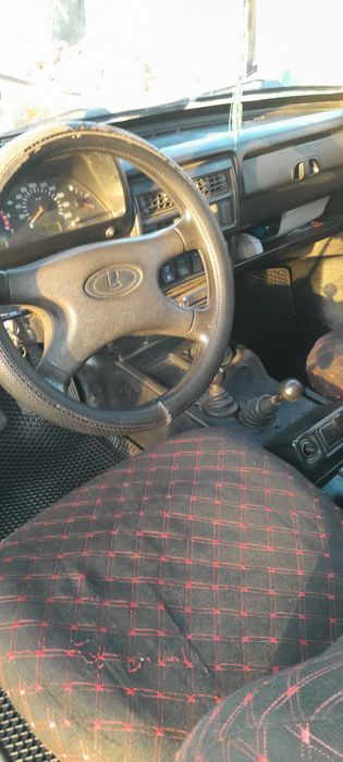 Продам ниву ЛАДА 21214