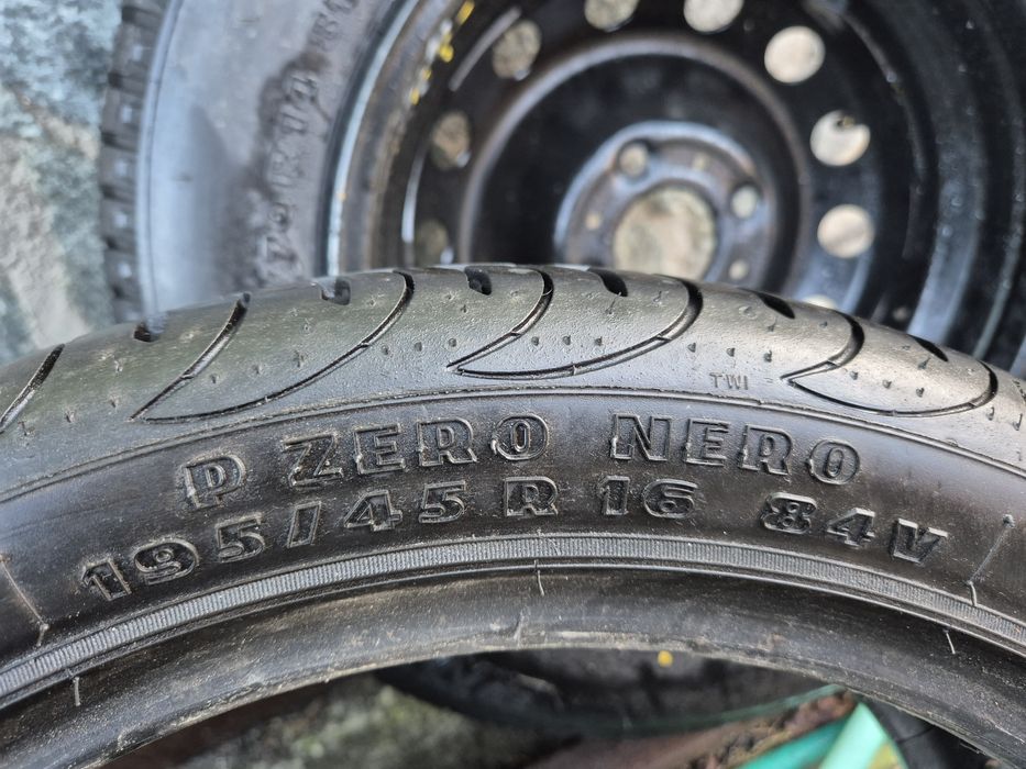 4бр летни гуми пирели/ 195-45-16/ 7.2мм грайфер/ 2012г/с борд/