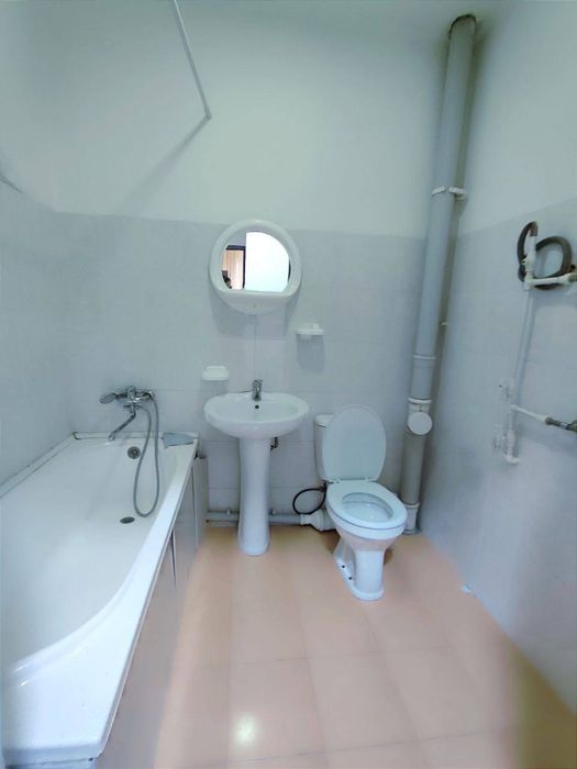 Срочно сотилади 2 хона 1 линия