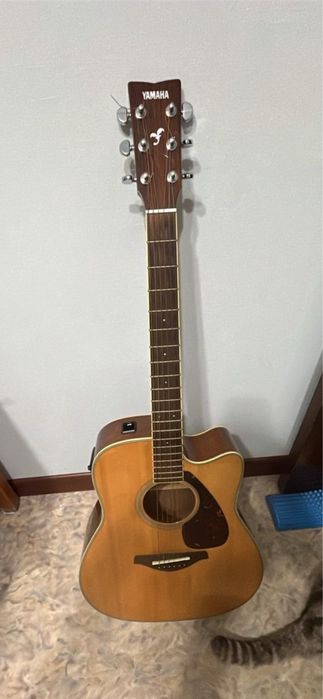 Напрокат музыкальные инструменты