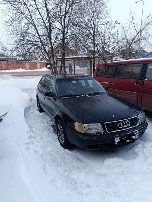 Продам автомобиль Ауди 100(Audi)
