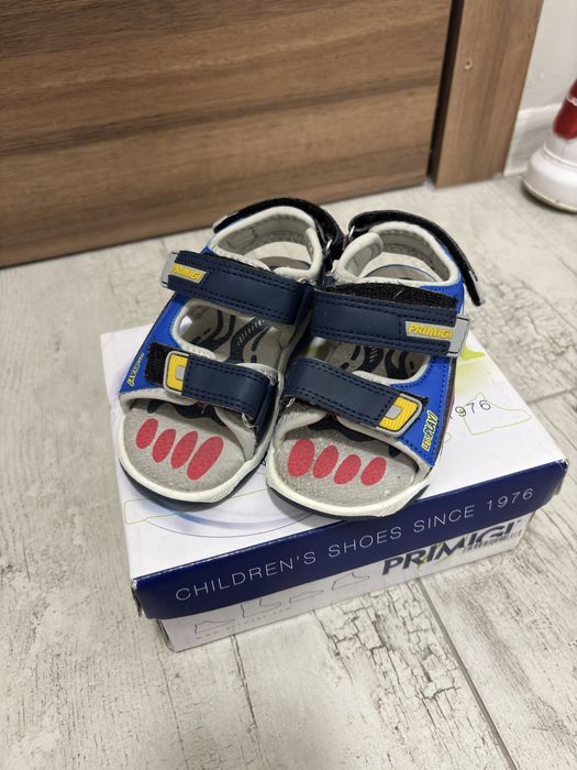 Детски сандали Geox ; Primigi