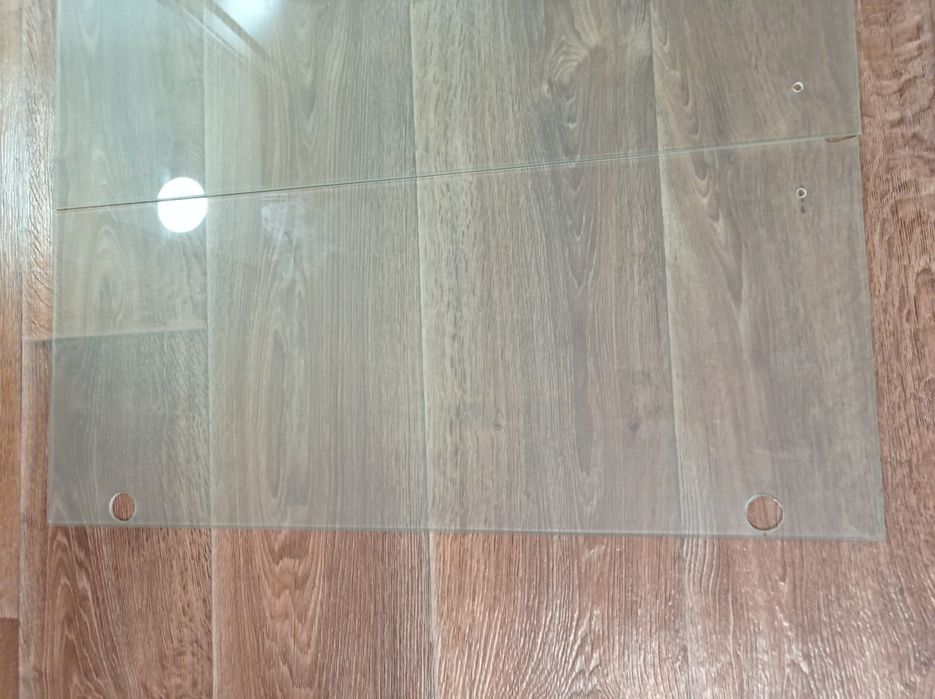 Продам стекла на шкафчики