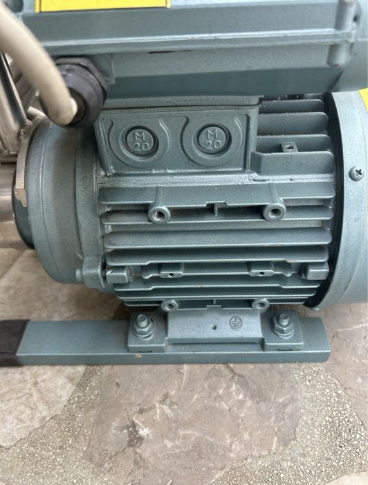 Професионална електрическа помпа – чисто нова, немска