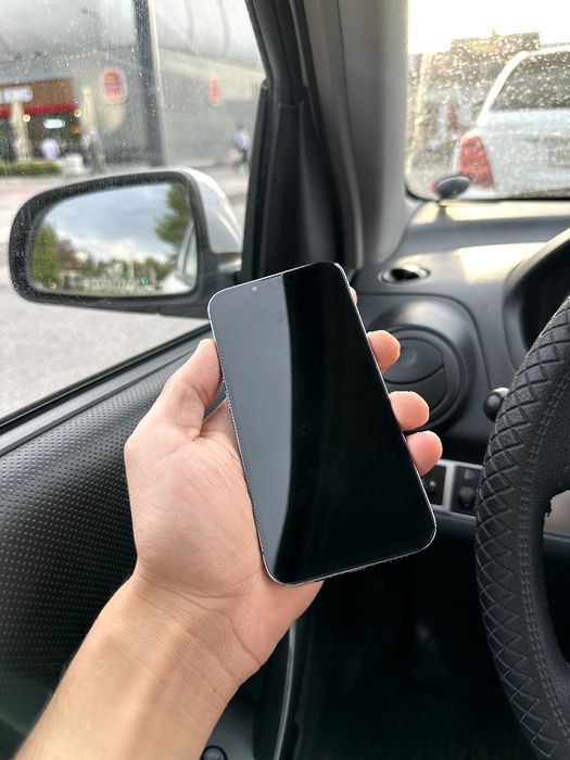 Iphone 13 pro        .