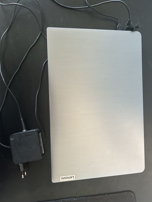 Lenovo AMD Ryzen 5 500U