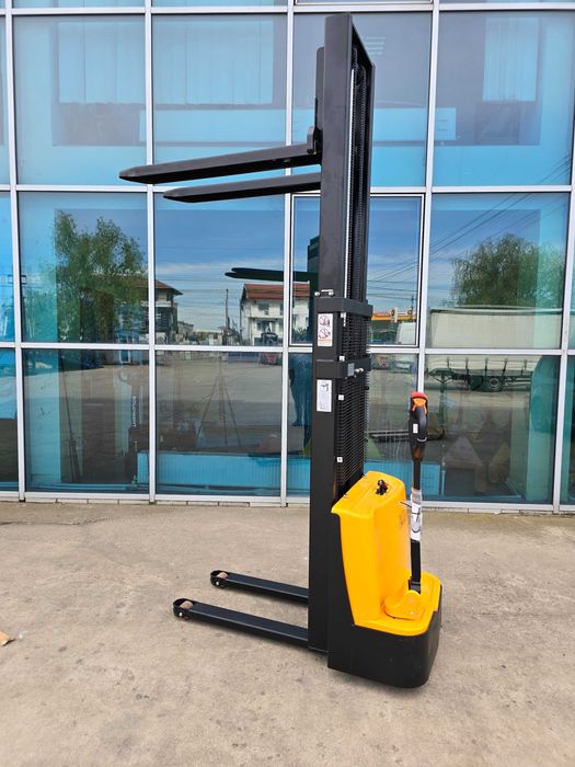 Liza electrica Transpaleta electrica Electrostivuitor Staker