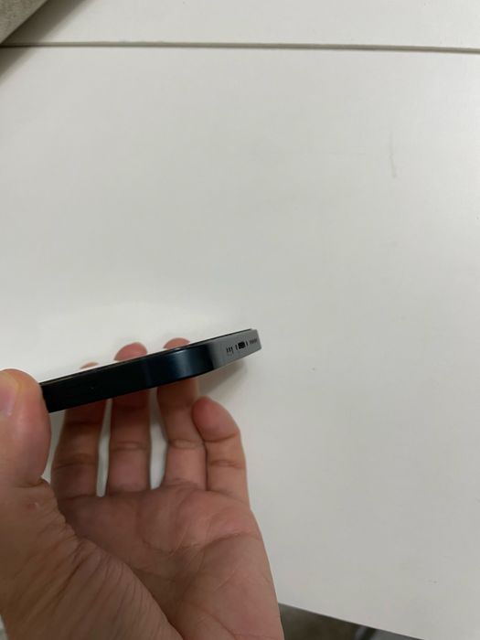 Продается iPhone 13 б/у