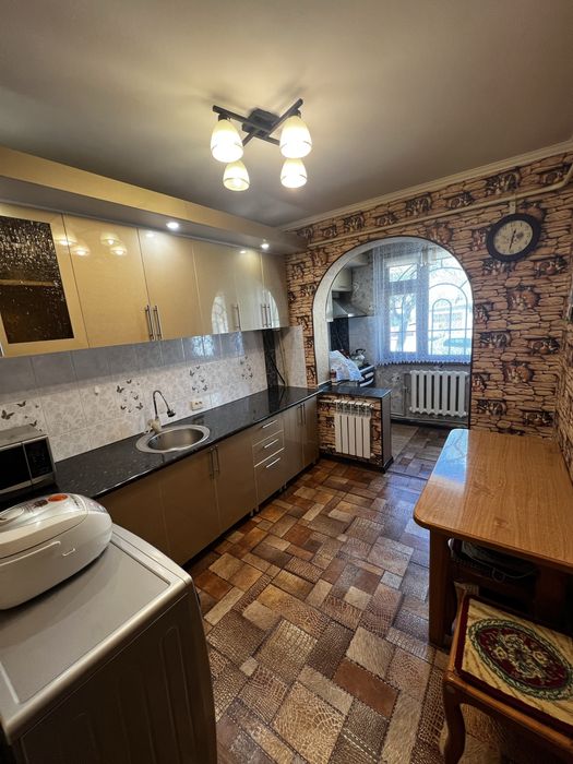 Продам 3-хкомнатную квартиру