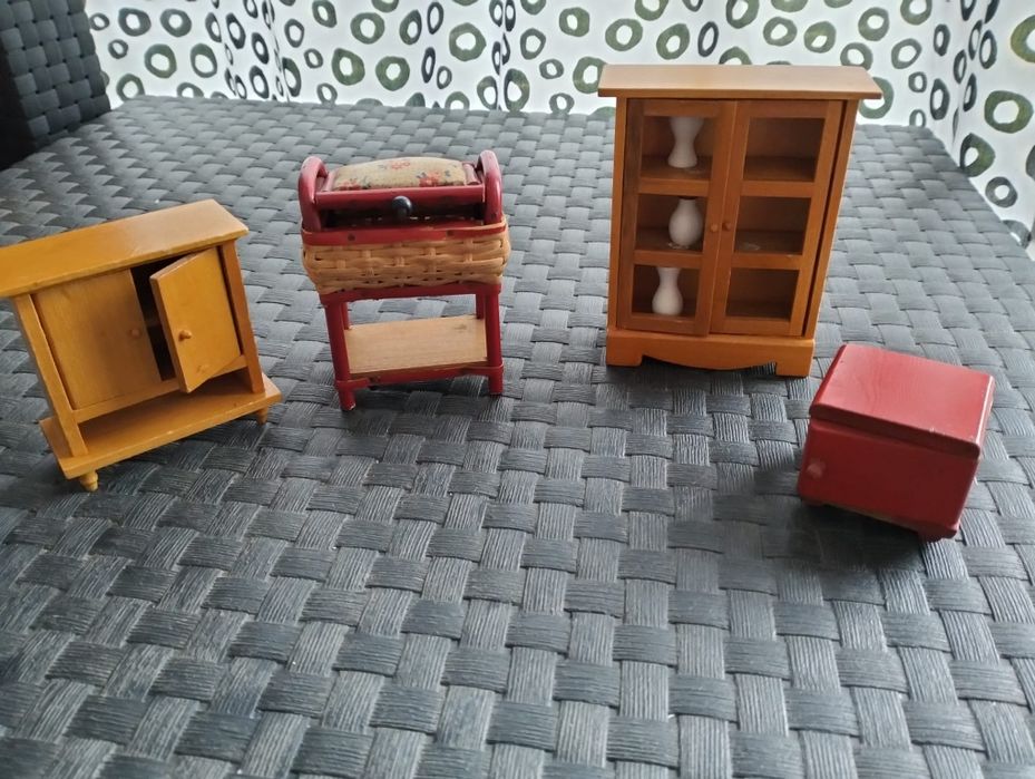 Seturi mobilier păpuși mini