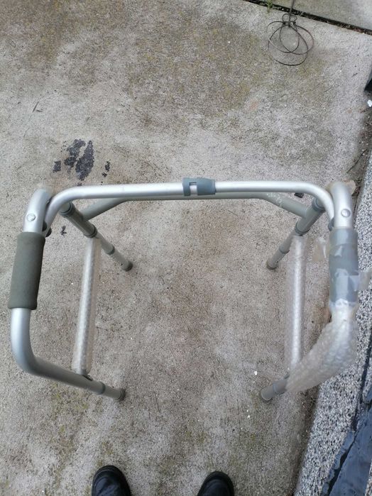 Проходилка за възрастни