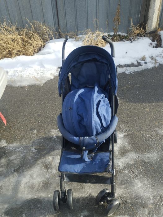 Продам детскую коляску дешего
