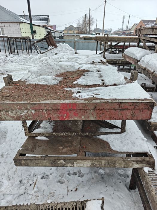 Столы каменьщиков