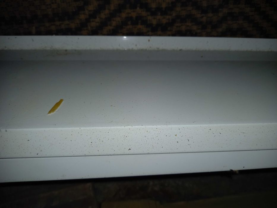 Метални под прозоръчни ламарини чисто нови бял цвят 3 броя