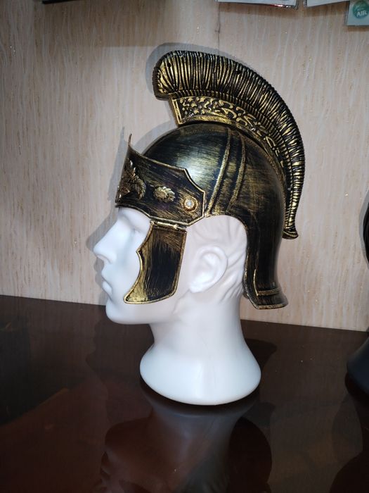 Шлем рыцаря пластик. Новые