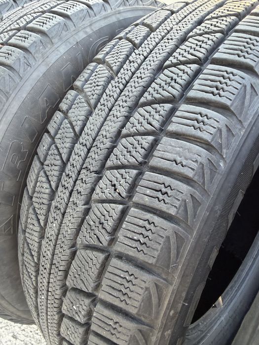 Продам шины TRIANGLE комплект зима 215/60/R16