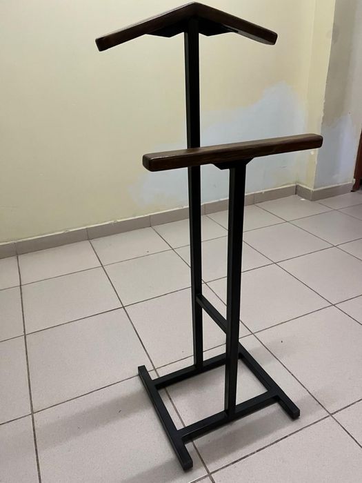 Вешалка напольная ( ручная)