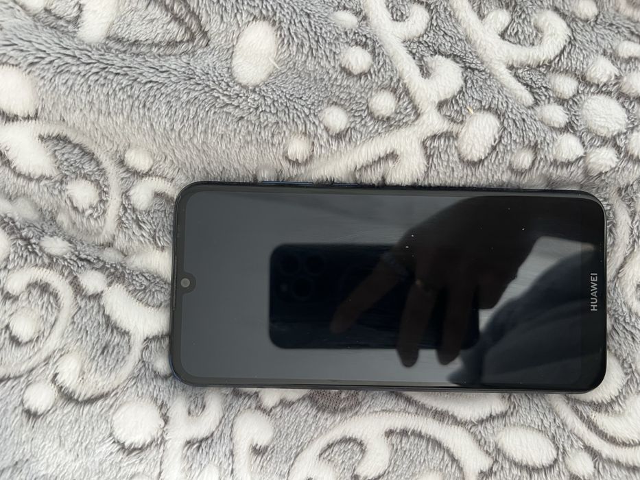 Продам Huawei Y6s