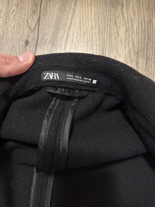 Zara мъжко палто