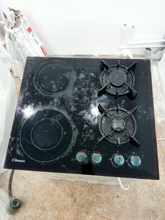 Продам газовую плиту