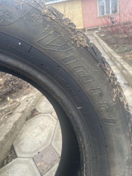 Шины зимние Viatti