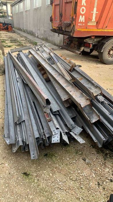 подцинковано метално хале